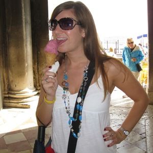 Meet your Posher, Melissa